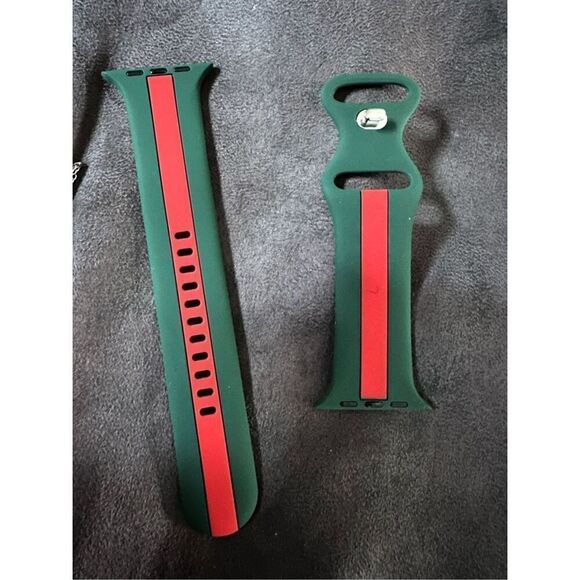 Bundle of 5 beautiful items,a scarf, necklace and earring set keychain, and w - Picture 4 of 16